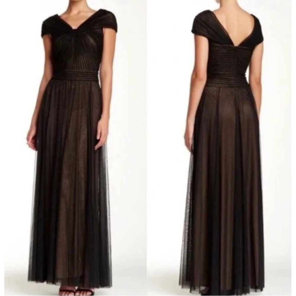Tadashi Shoji  Black Tulle Twist Gown